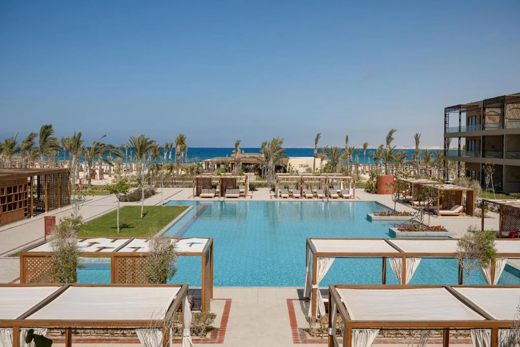 Sakhra Hotel & Spa, Almaza Bay — Almaza Bay